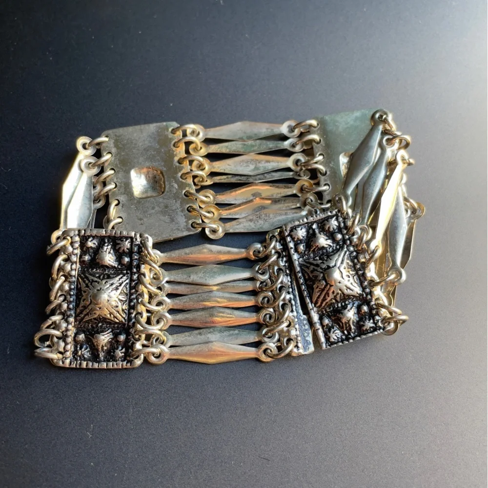 Vintage this bracelet